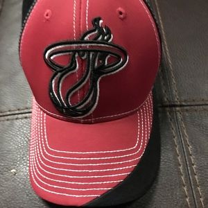 Men Adidas Miami Heat Hat SnapBack